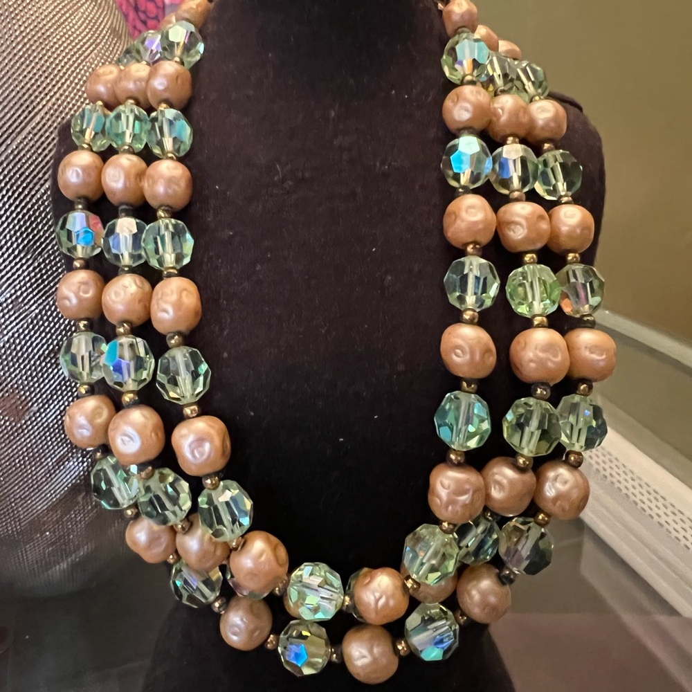 Vintage choker